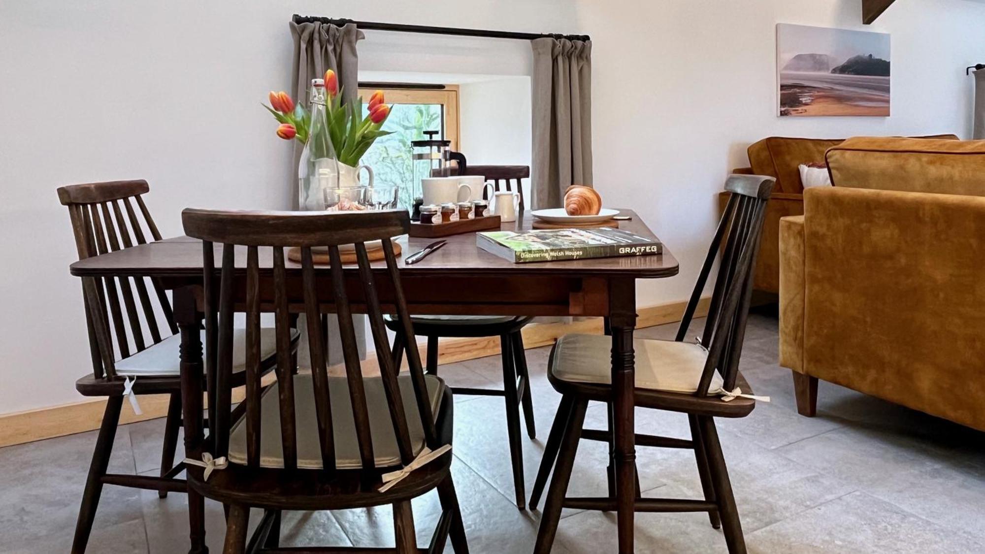Charming Countryside Barn * Pencader (Carmarthenshire)