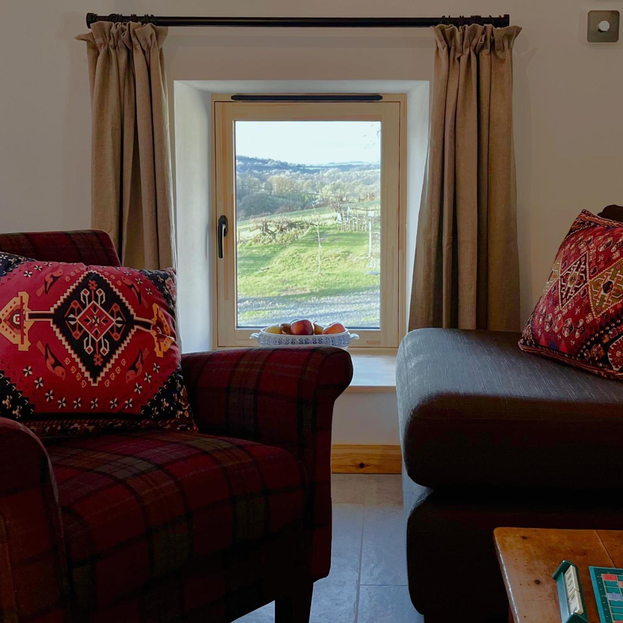 Charming Countryside Barn Pencader (Carmarthenshire)