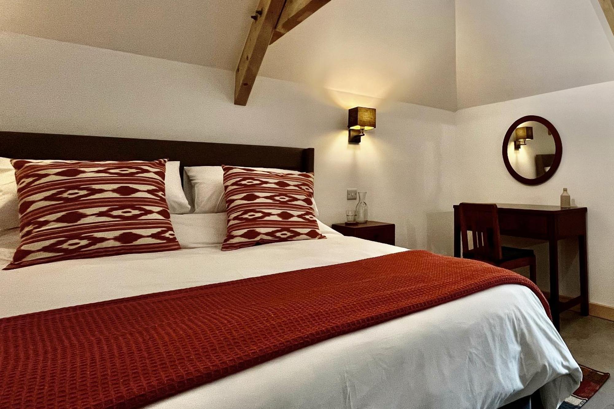 Charming Countryside Barn Pencader (Carmarthenshire)
